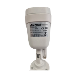 kamera zewnętrzna annke widok z przodu na obiektyw i diody ir