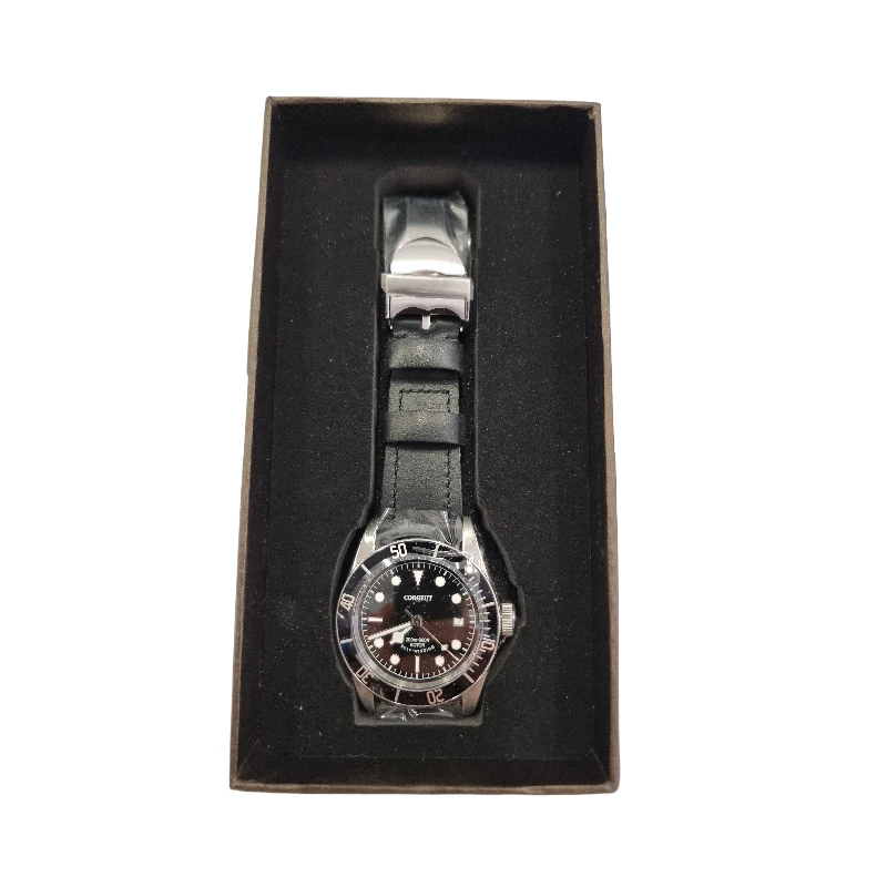 Zegarek męski Corgeut z czarnym paskiem i obrotową lunetą