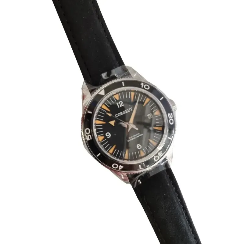 Herren Automatik-Uhr mit schwarzem Lederarmband