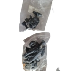 żółta plastikowa szpatułka do naprawy wgnieceń