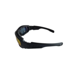 Sunglasses with interchangeable lenses and polarization