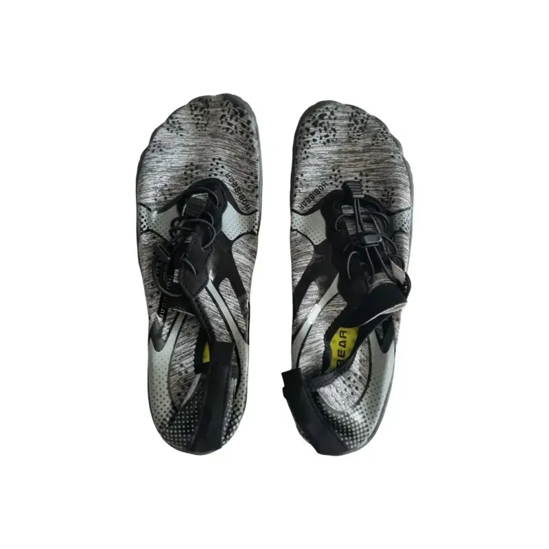 Wasser- und Wassersportschuhe mit rutschfester Sohle