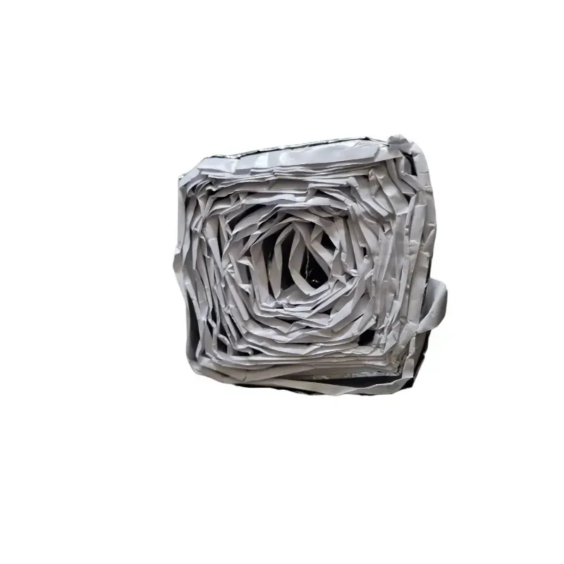 Foldable Thermal Insulation Mat for Protection Against Cold and Heat