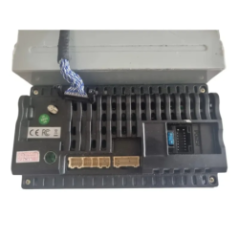 zestaw kabli audio-video do odtwarzacza samochodowego