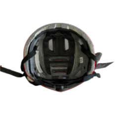 roter Bucklos Fahrradhelm Frontansicht