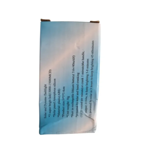 Latarka solarna i dynamo z korbką i panelem słonecznym