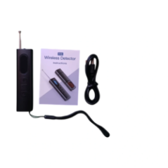 Zestaw detektora z kablem USB i instrukcją obsługi na zielonym tle