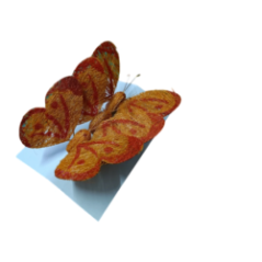 die Faserdetails und Metallelemente hervorhebt