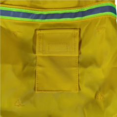 Rückentasche der Hunderegenjacke