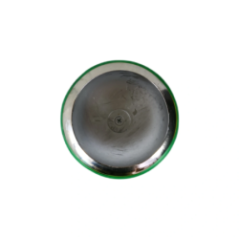 Widok ubijaka do lodu z góry pokazujący metalową główkę i czarną rączkę